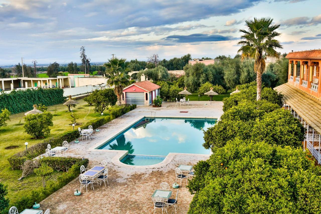Complexe El Bassatine Hotel Beni Mellal Kültér fotó