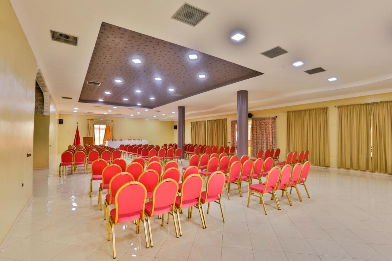 Complexe El Bassatine Hotel Beni Mellal Kültér fotó