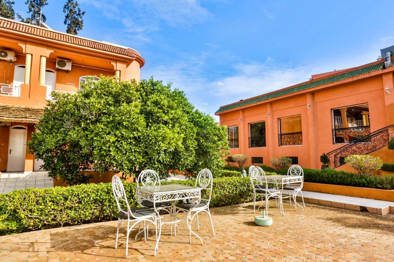 Complexe El Bassatine Hotel Beni Mellal Kültér fotó