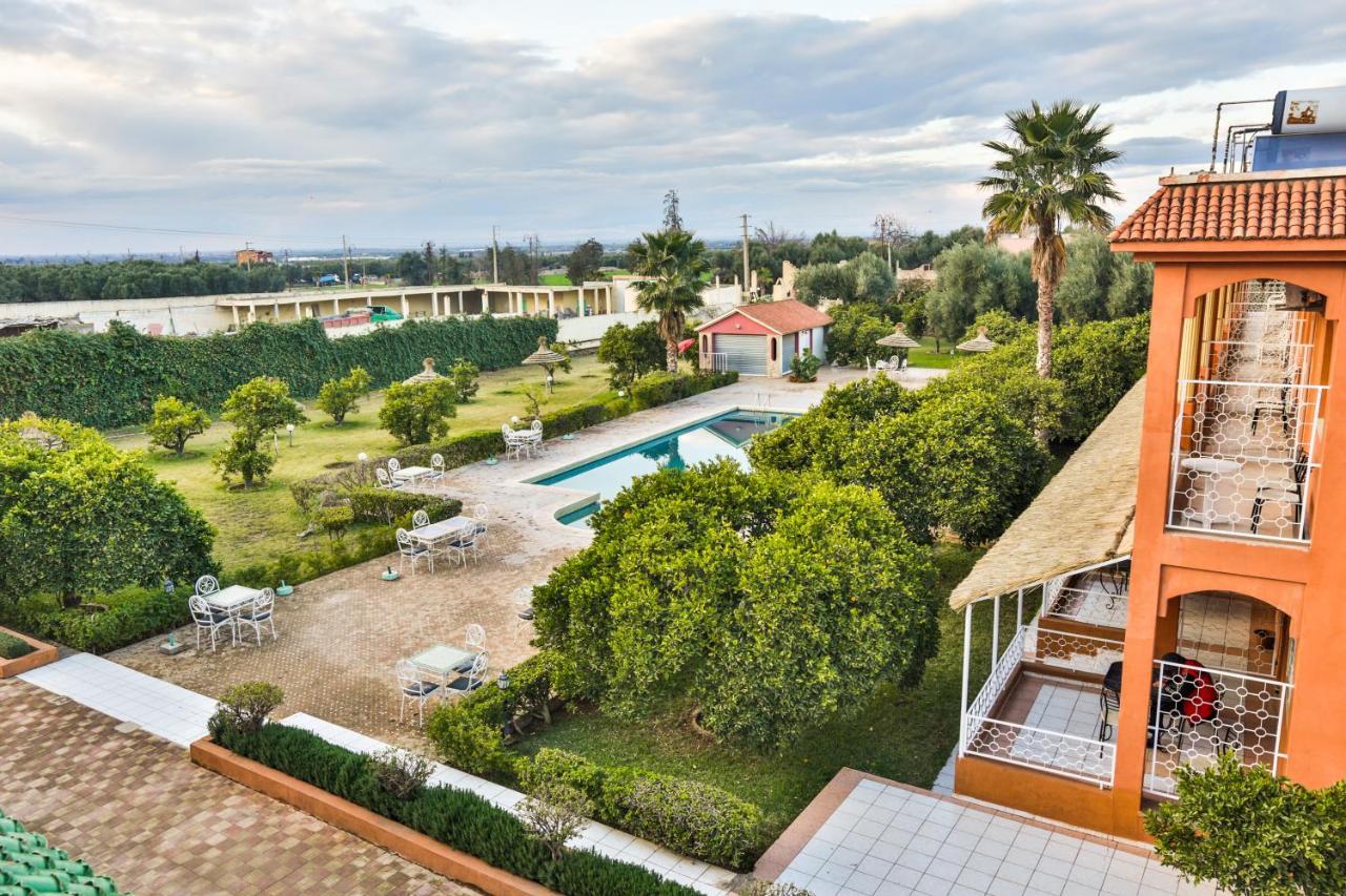Complexe El Bassatine Hotel Beni Mellal Kültér fotó