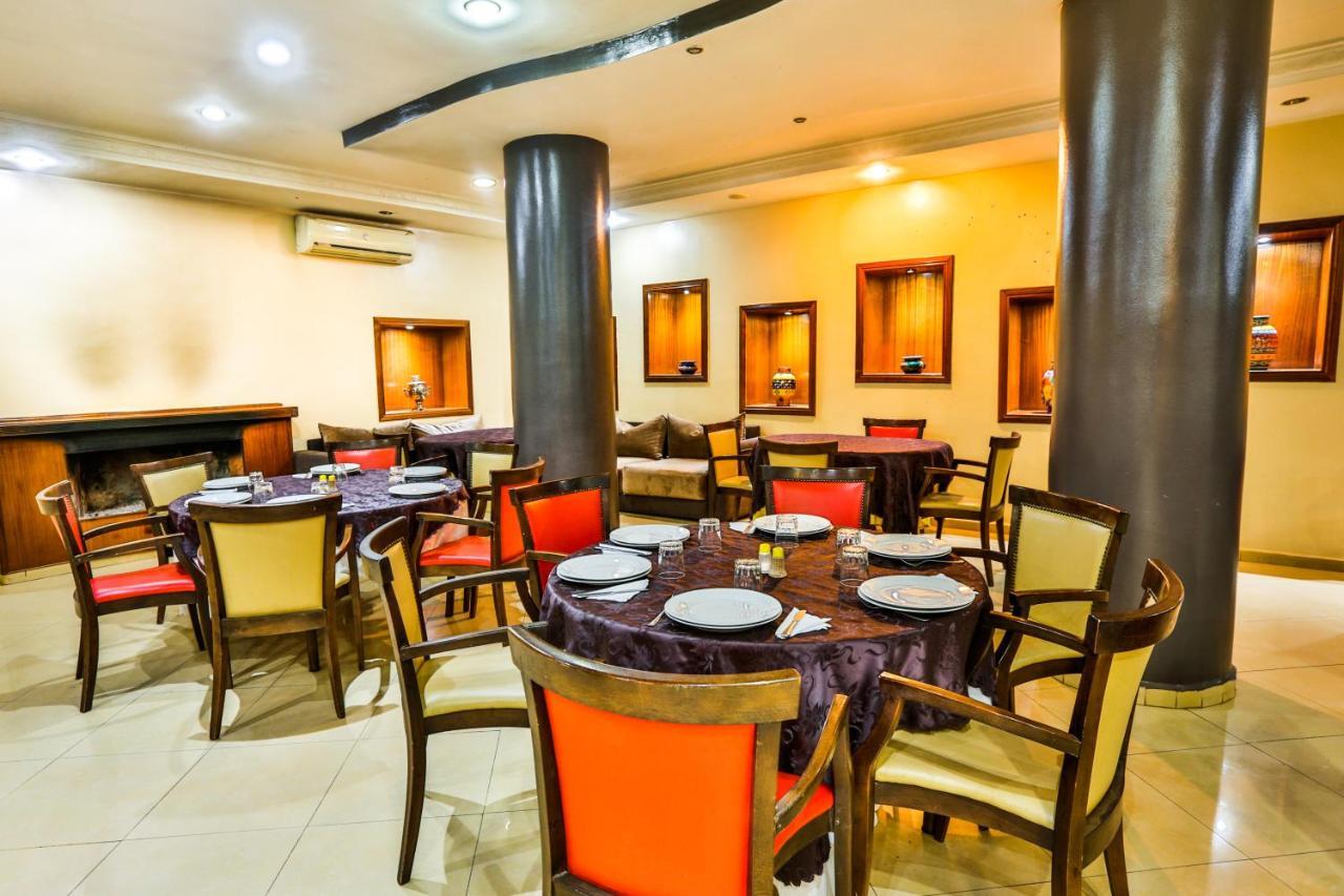 Complexe El Bassatine Hotel Beni Mellal Kültér fotó