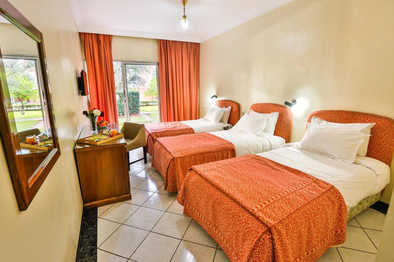 Complexe El Bassatine Hotel Beni Mellal Kültér fotó